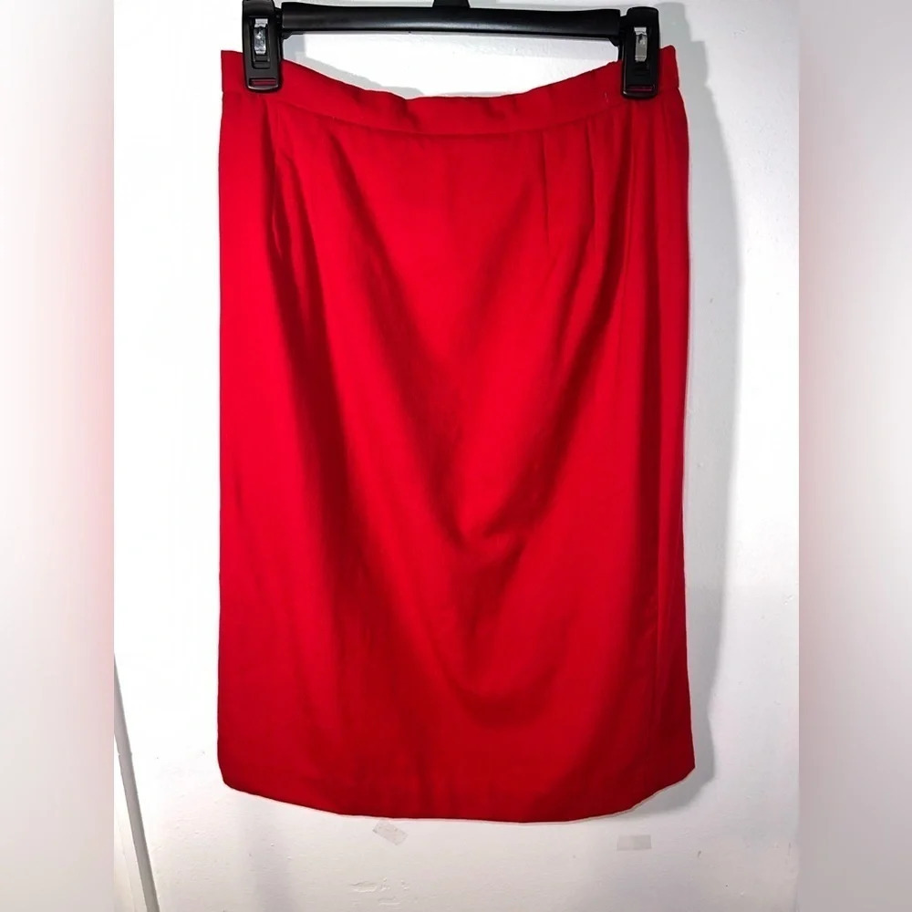 Talbots, 6 vintage red wool fully lined darted, rear vent zip latch button close